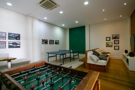 Apartamento à venda com 196m², 3 quartos e 3 vagasÁrea comum - Salão de jogos juvenil