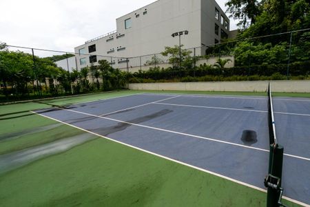 Apartamento à venda com 196m², 3 quartos e 3 vagasÁrea comum - Quadra de tênis