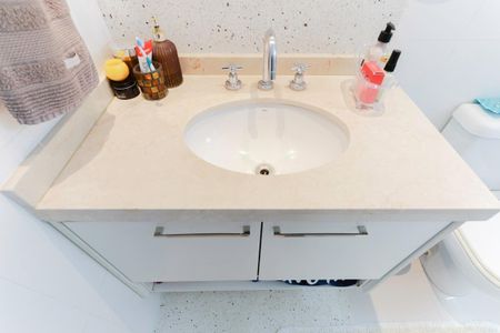 Apartamento à venda com 196m², 3 quartos e 3 vagasBanheiro da suíte 3