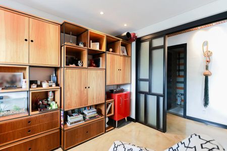Apartamento à venda com 196m², 3 quartos e 3 vagasEscritório