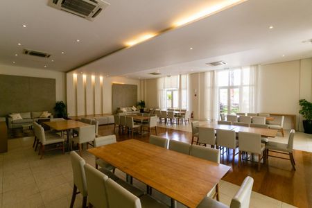 Apartamento à venda com 196m², 3 quartos e 3 vagasÁrea comum - Salão de festas