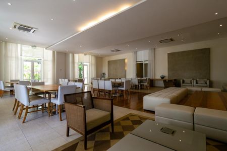 Apartamento à venda com 196m², 3 quartos e 3 vagasÁrea comum - Salão de festas