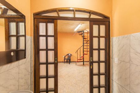 Casa de condomínio para alugar com 140m², 1 quarto e sem vagaBanheiro Social