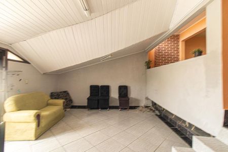 Casa de condomínio para alugar com 140m², 1 quarto e sem vagaSala
