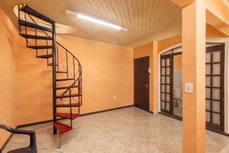 Casa de condomínio para alugar com 140m², 1 quarto e sem vagaCozinha e Área de Serviço