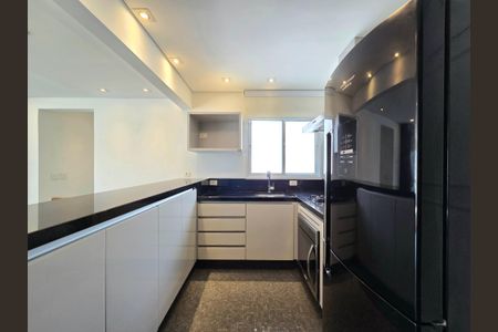 Apartamento para alugar com 126m², 2 quartos e 2 vagas Apartamento para alugar com 126m², 2 quartos e 2 vagasCozinha