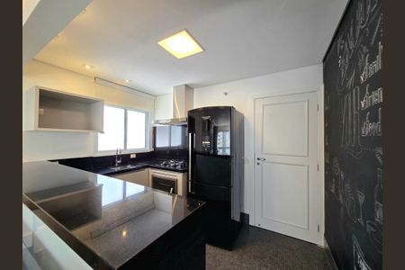 Apartamento para alugar com 126m², 2 quartos e 2 vagas Apartamento para alugar com 126m², 2 quartos e 2 vagasCozinha