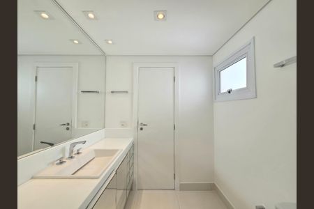 Apartamento para alugar com 126m², 2 quartos e 2 vagas Apartamento para alugar com 126m², 2 quartos e 2 vagasBanheiro da Suíte 1