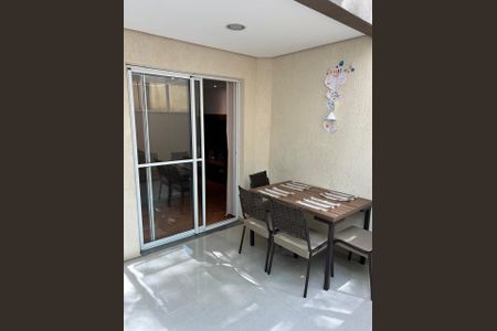 Apartamento à venda com 73m², 3 quartos e 1 vagaVaranda