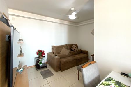 Sala de apartamento à venda com 3 quartos, 90m² em Lagoinha, Belo Horizonte