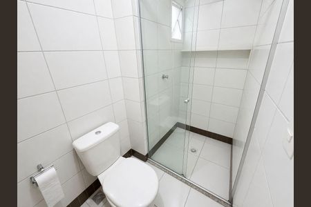 Banheiro de apartamento para alugar com 2 quartos, 63m² em Residencial Eldorado, Goiânia