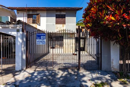 Casa à venda com 130m², 3 quartos e 4 vagas