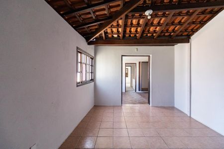 Casa à venda com 130m², 3 quartos e 4 vagas