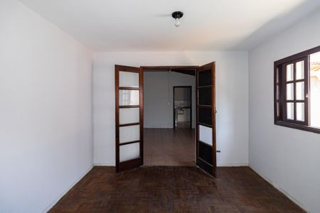 Casa à venda com 130m², 3 quartos e 4 vagas