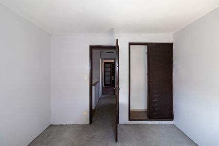 Casa à venda com 130m², 3 quartos e 4 vagas