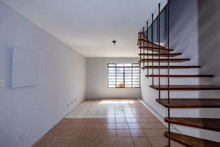 Casa à venda com 130m², 3 quartos e 4 vagas