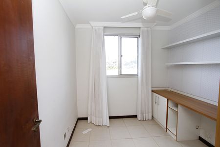Apartamento à venda com 77m², 3 quartos e 2 vagasQuarto 1