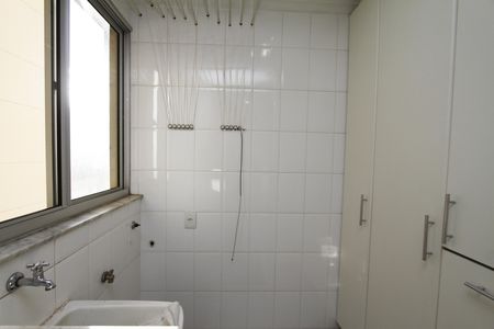 Apartamento à venda com 77m², 3 quartos e 2 vagasÁrea de Serviço