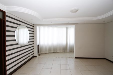 Apartamento à venda com 77m², 3 quartos e 2 vagasSala
