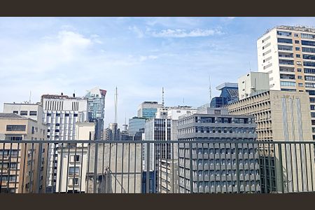 Apartamento à venda com 61m², 2 quartos e 1 vagaVista da Piscina