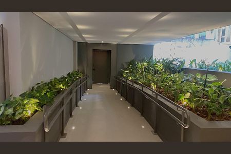 Apartamento à venda com 61m², 2 quartos e 1 vagaEntrada