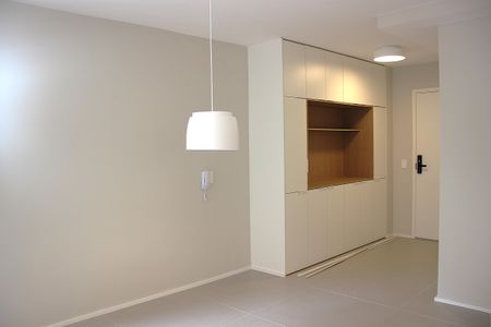 Sala de apartamento para alugar com 2 quartos, 83m² em Cerqueira César, São Paulo