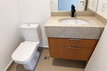 Lavabo de apartamento para alugar com 2 quartos, 83m² em Cerqueira César, São Paulo