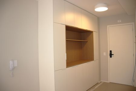 Apartamento para alugar com 83m², 2 quartos e 1 vagaSala