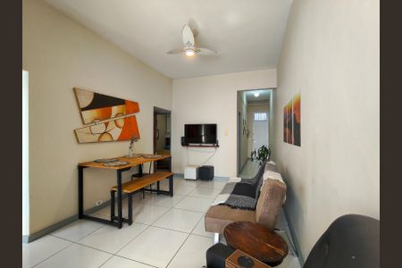 Sala de apartamento para alugar com 2 quartos, 70m² em Praça da Bandeira, Rio de Janeiro