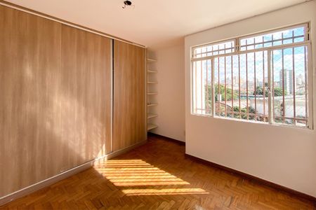 Quarto 1 de apartamento à venda com 2 quartos, 60m² em Paraíso, Belo Horizonte