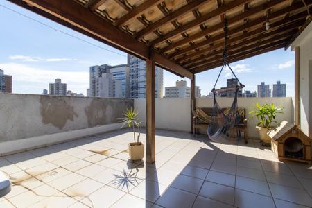 Apartamento à venda com 122m², 3 quartos e 2 vagas Apartamento à venda com 122m², 3 quartos e 2 vagasCobertura