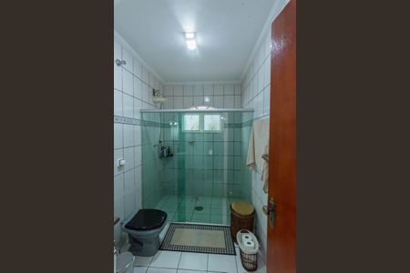Casa à venda com 170m², 3 quartos e 2 vagasBanheiro da Suíte