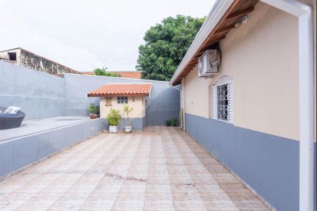 Casa à venda com 170m², 3 quartos e 2 vagasQuintal