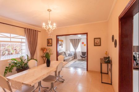Casa à venda com 170m², 3 quartos e 2 vagasSala de Jantar