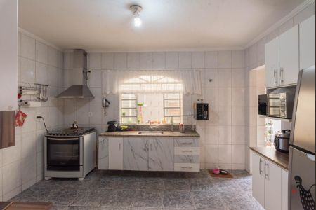 Casa à venda com 170m², 3 quartos e 2 vagasCozinha