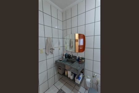 Casa à venda com 170m², 3 quartos e 2 vagasBanheiro