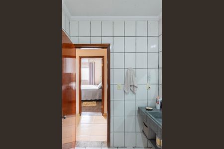 Casa à venda com 170m², 3 quartos e 2 vagasBanheiro