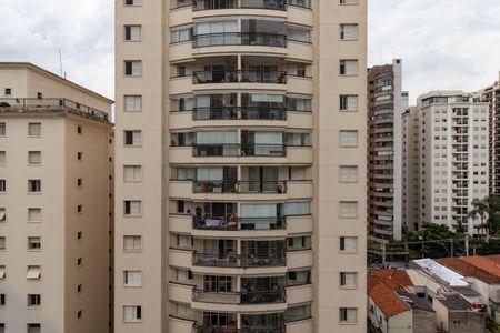 Apartamento à venda com 88m², 2 quartos e 1 vaga Apartamento à venda com 88m², 2 quartos e 1 vagaSala de TV