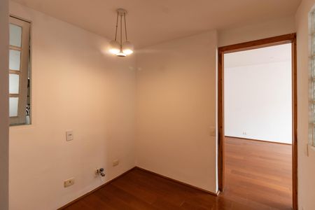 Apartamento à venda com 88m², 2 quartos e 1 vaga Apartamento à venda com 88m², 2 quartos e 1 vagaEscritório