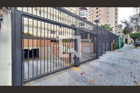 Apartamento à venda com 88m², 2 quartos e 1 vaga Apartamento à venda com 88m², 2 quartos e 1 vagaFachada