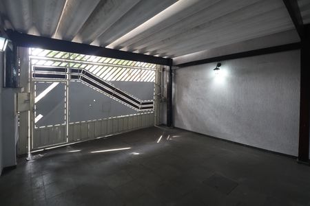 Casa à venda com 120m², 3 quartos e 2 vagasGaragem