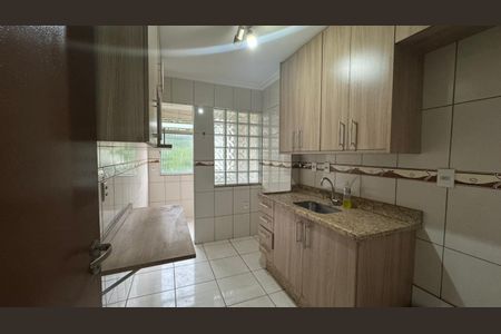 Apartamento à venda com 54m², 2 quartos e 1 vagaCozinha - Armários