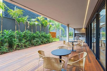 Apartamento à venda com 134m², 3 quartos e 2 vagas Apartamento à venda com 134m², 3 quartos e 2 vagasÁrea Comum - Churrasqueira