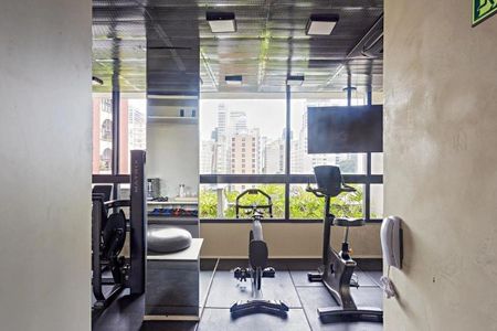 Apartamento à venda com 134m², 3 quartos e 2 vagas Apartamento à venda com 134m², 3 quartos e 2 vagasÁrea Comum - Academia