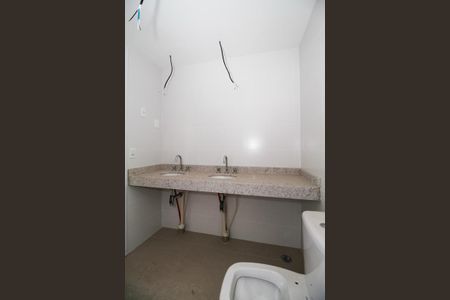 Apartamento à venda com 134m², 3 quartos e 2 vagas Apartamento à venda com 134m², 3 quartos e 2 vagasBanheiro da Suíte 3