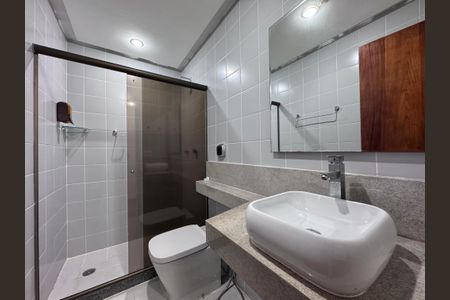 Apartamento para alugar com 205m², 3 quartos e 2 vagasBanheiro Social