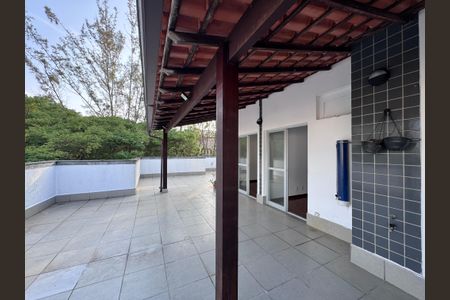 Apartamento para alugar com 205m², 3 quartos e 2 vagasTerraço