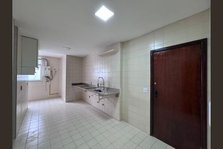 Apartamento para alugar com 205m², 3 quartos e 2 vagasCozinha e Área de Serviço