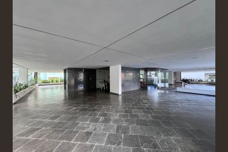 Apartamento para alugar com 205m², 3 quartos e 2 vagasÁrea comum