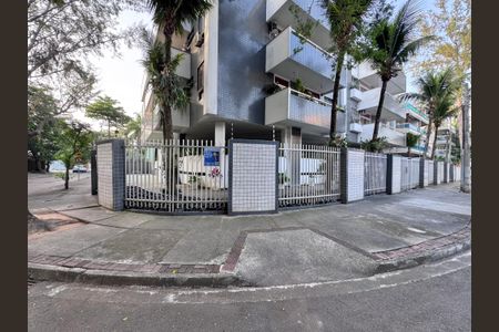 Apartamento para alugar com 205m², 3 quartos e 2 vagasFachada